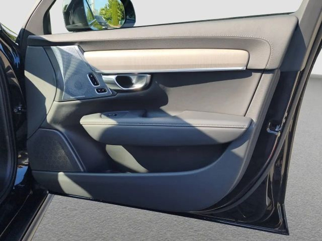 Volvo V90 Cross Country