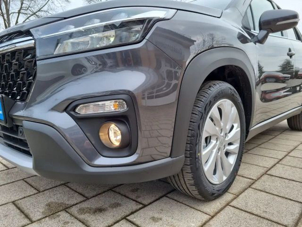 Suzuki S-Cross