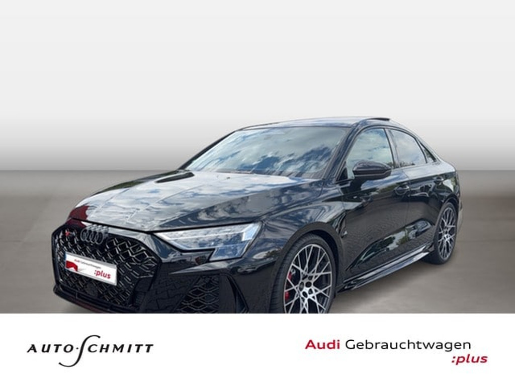 Audi RS3 Sedan Quattro S-Tronic