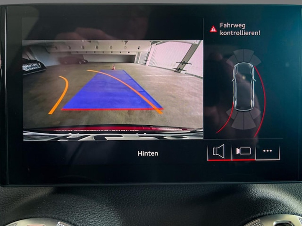 Audi SQ2