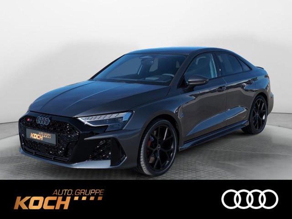 Audi RS3 Sedan Quattro S-Tronic