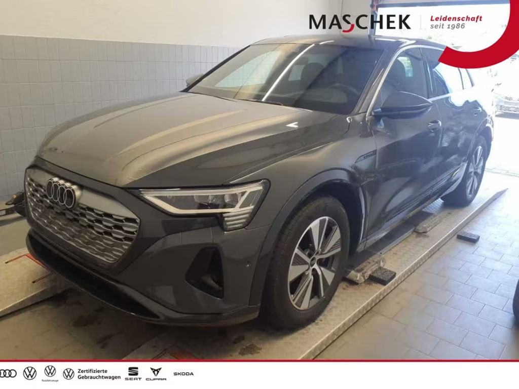 Audi Q8 e-tron Quattro 50