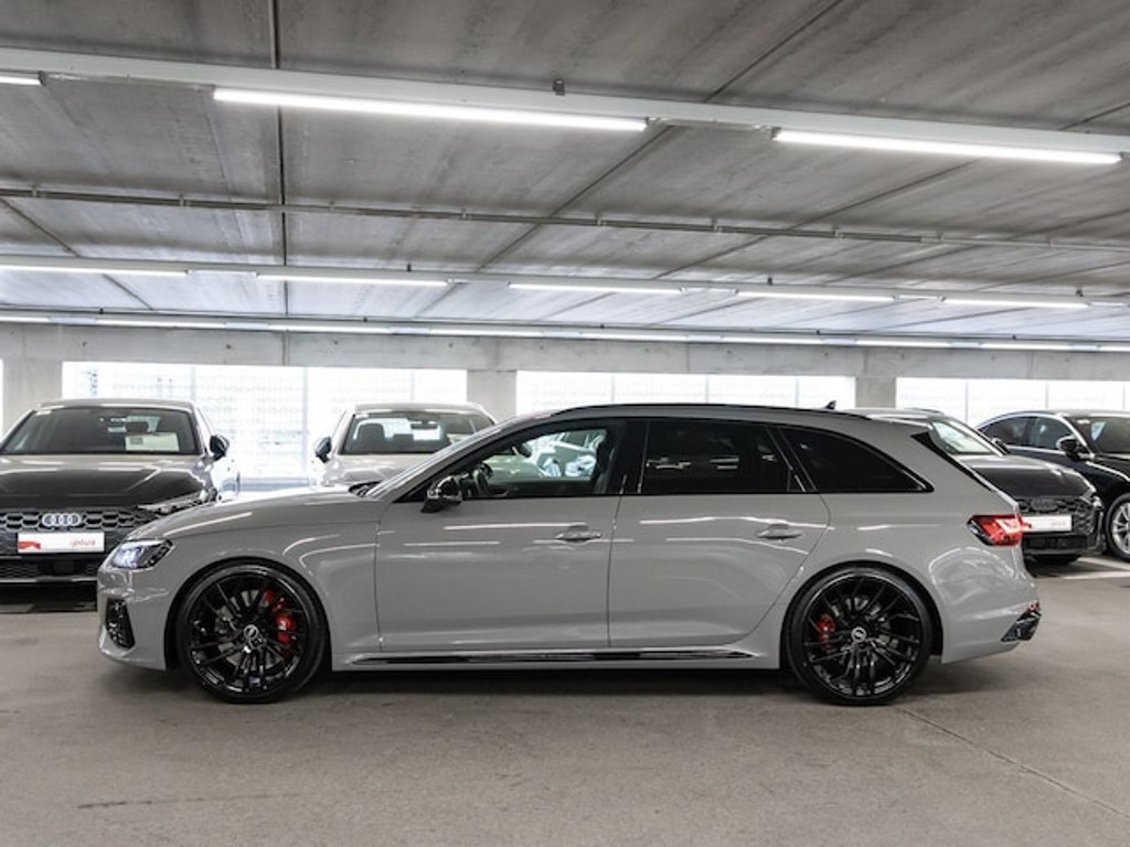 Audi RS4