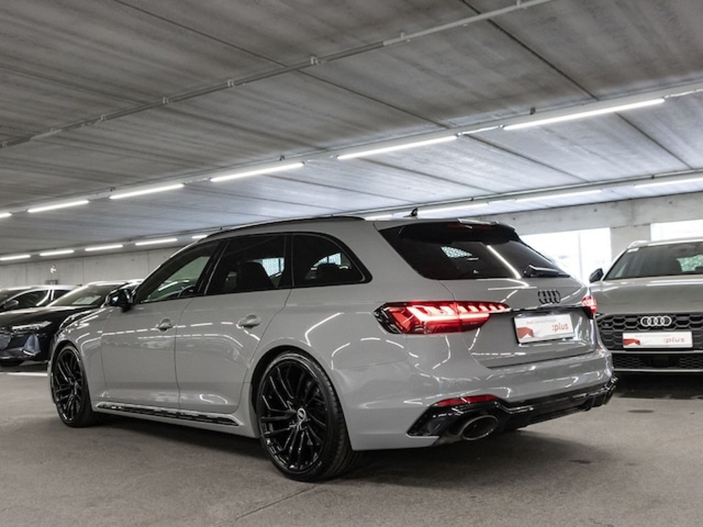 Audi RS4