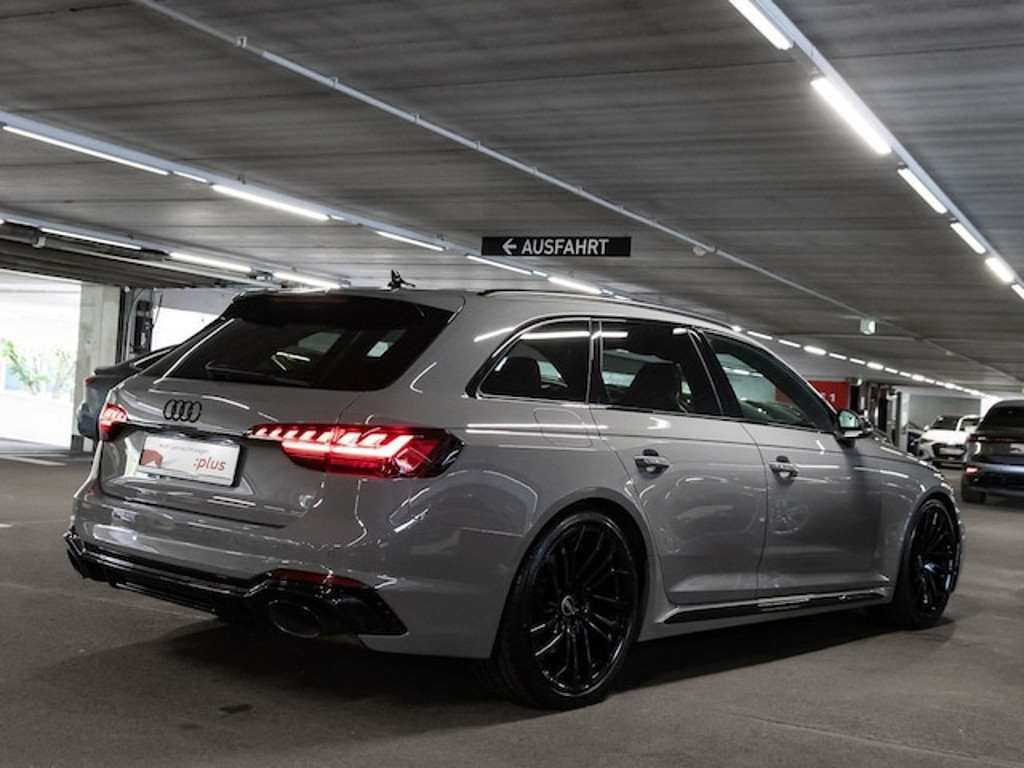 Audi RS4