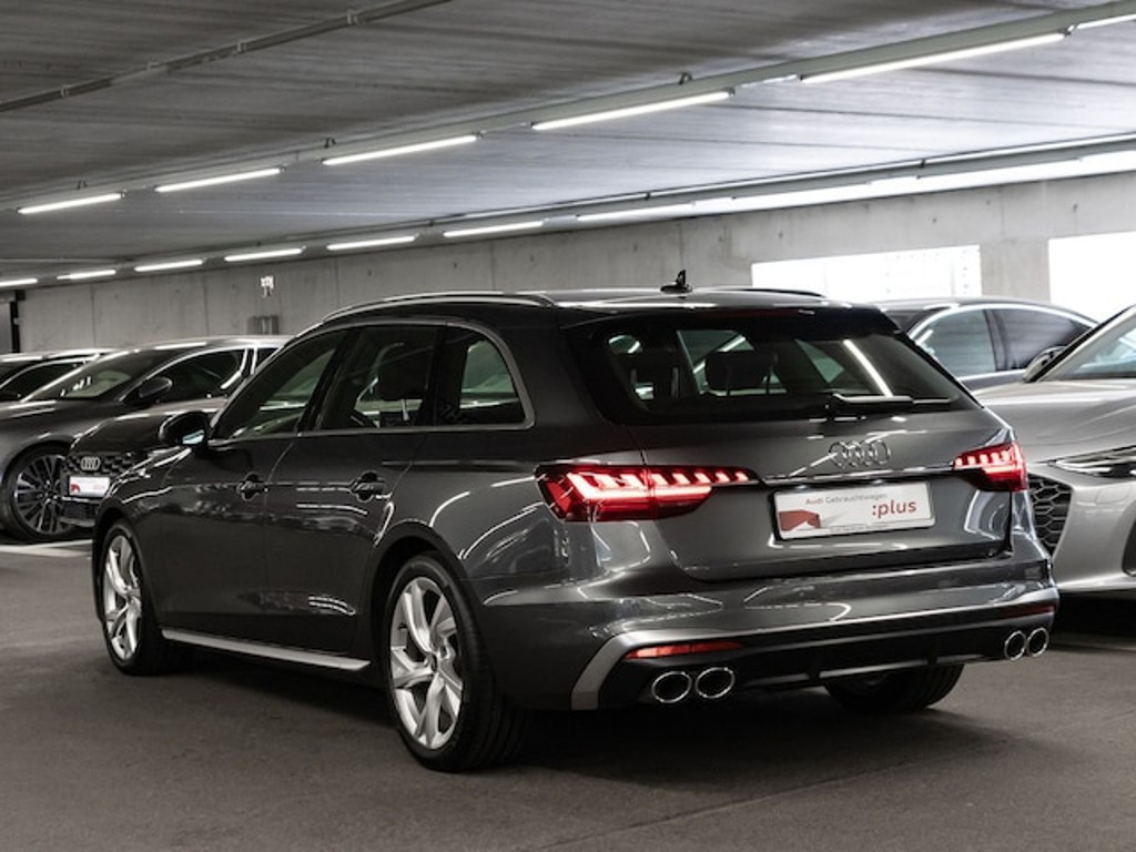 Audi S4