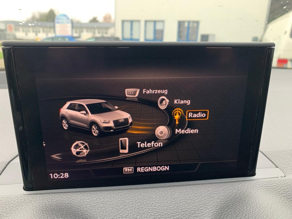 Audi Q2
