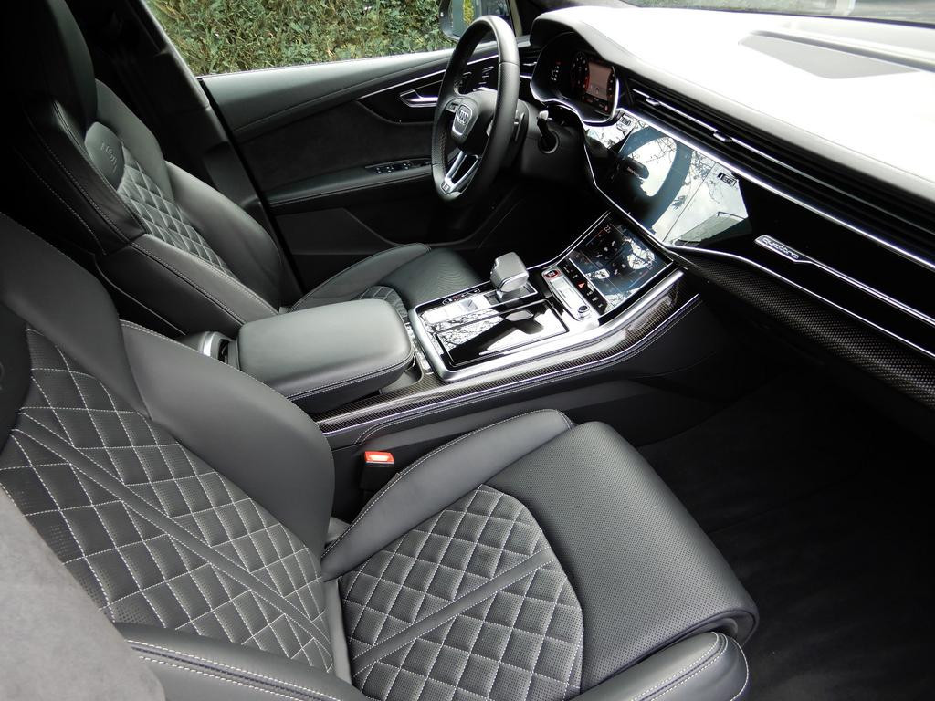 Audi SQ8