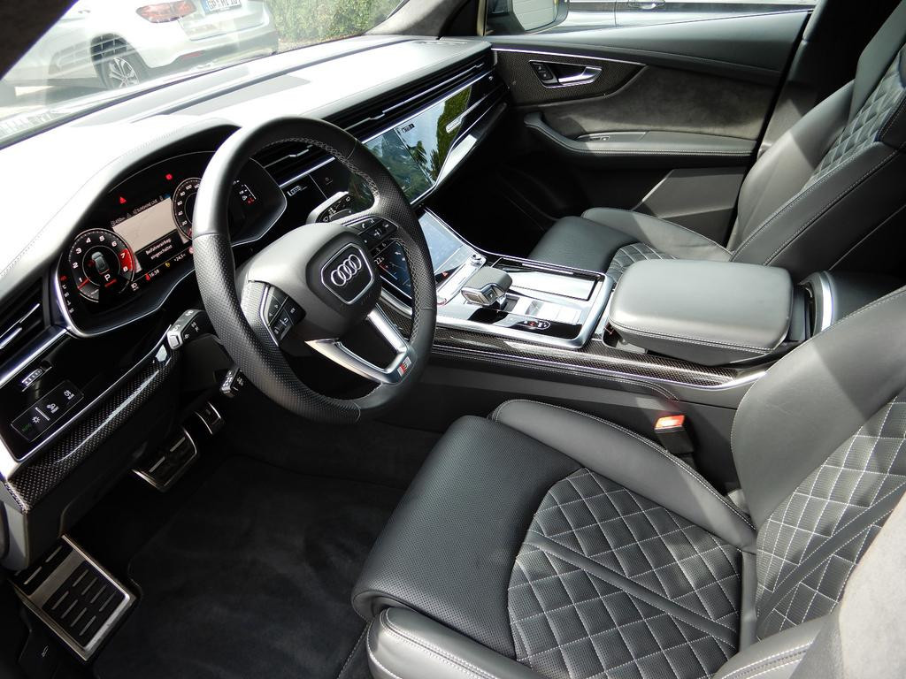 Audi SQ8