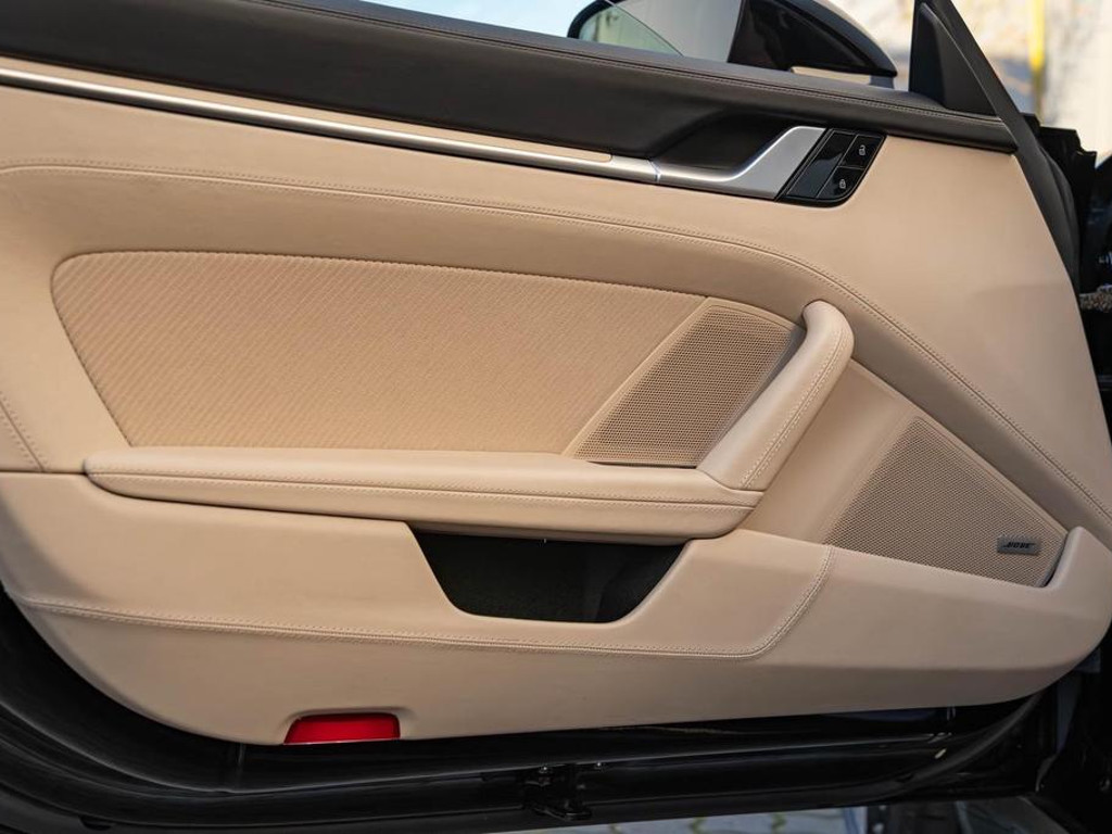 Porsche 911 4S 992 Cabriolet Targa