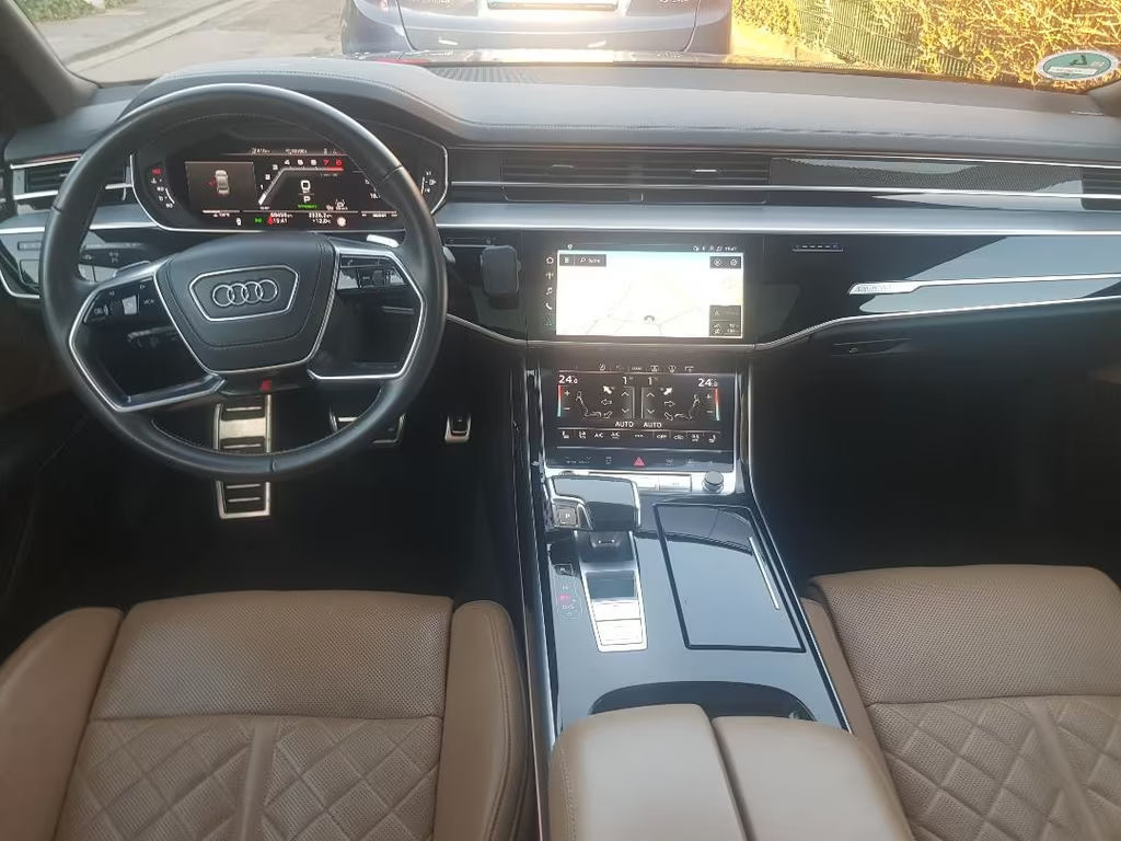 Audi S8