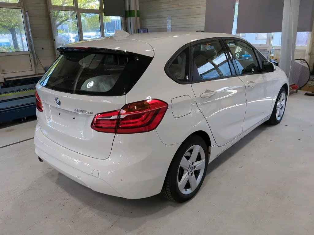 BMW 2 Serie 225 Active Tourer Advantage pakket 225XE