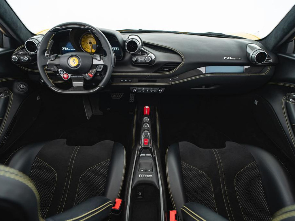 Ferrari F8