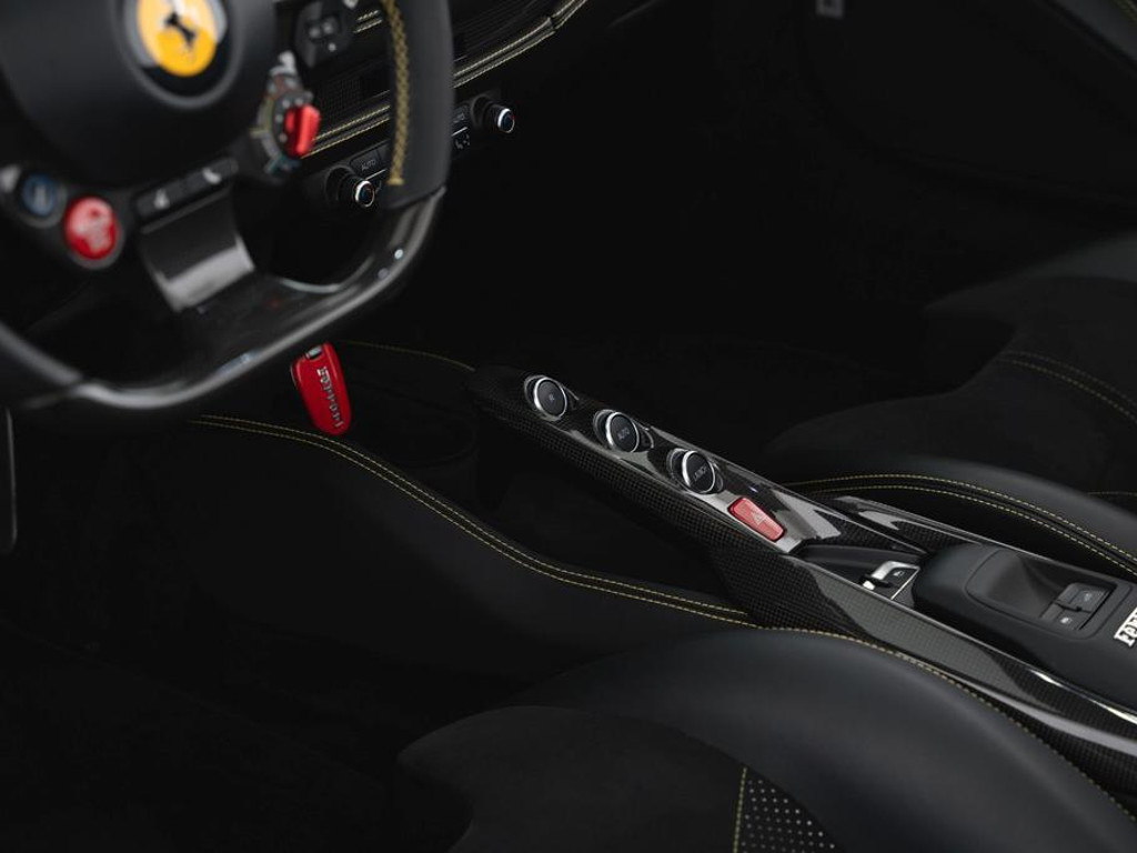 Ferrari F8