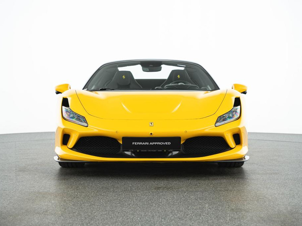 Ferrari F8