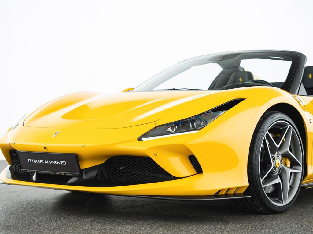 Ferrari F8