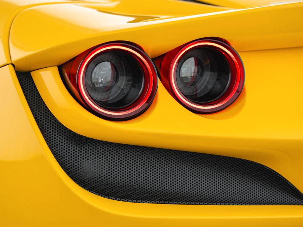 Ferrari F8