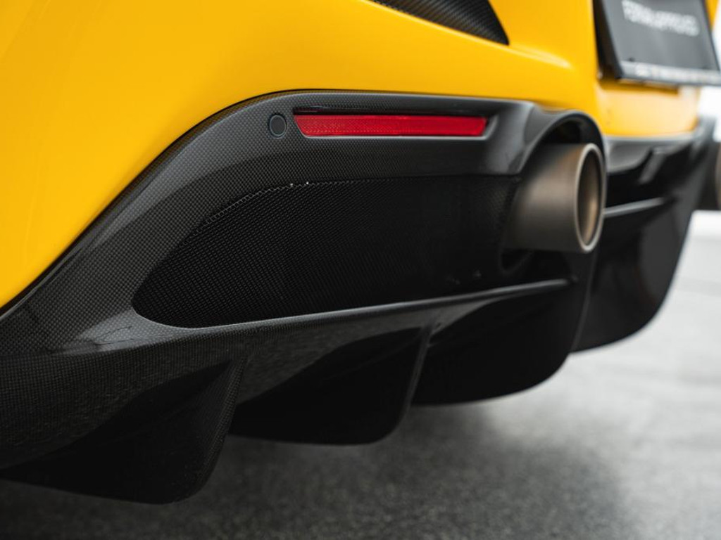 Ferrari F8