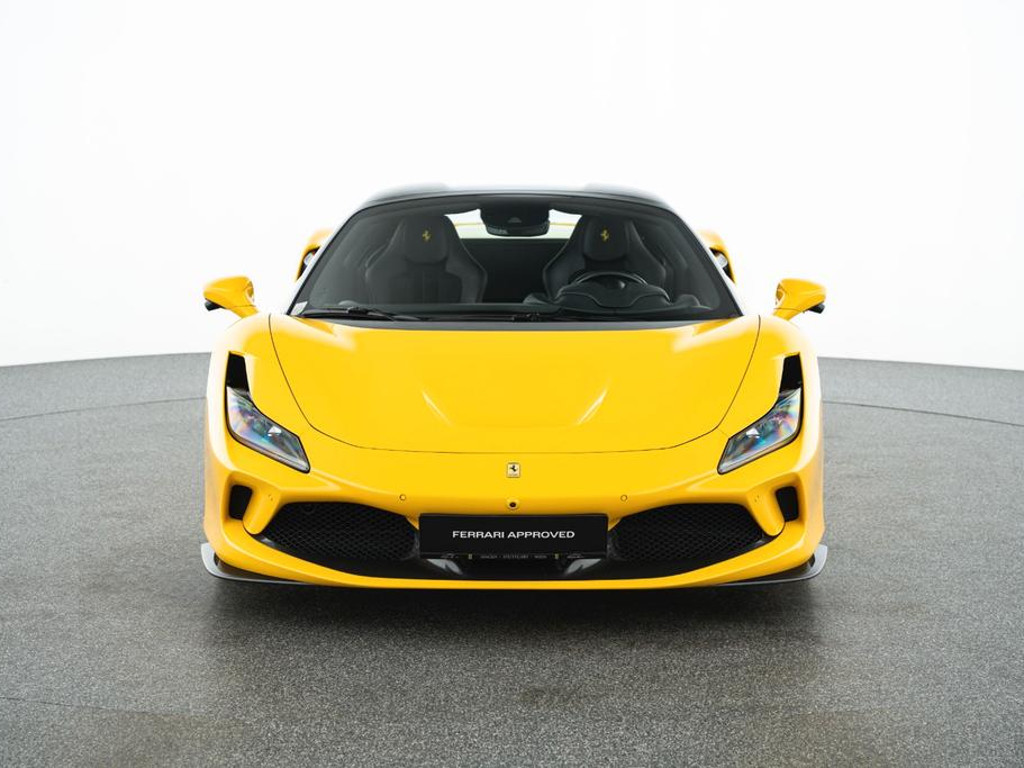 Ferrari F8