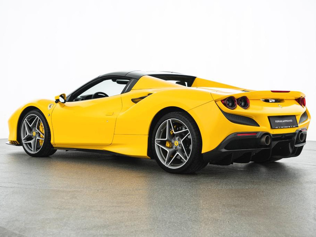 Ferrari F8