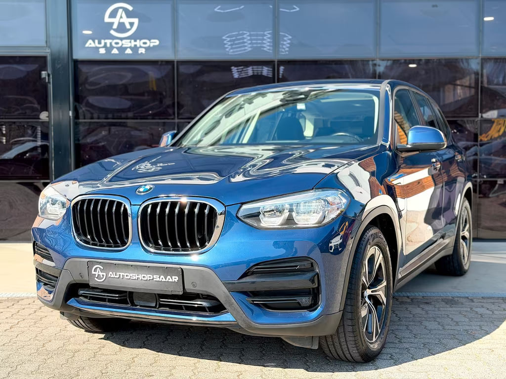 BMW X3 xDrive Advantage pakket