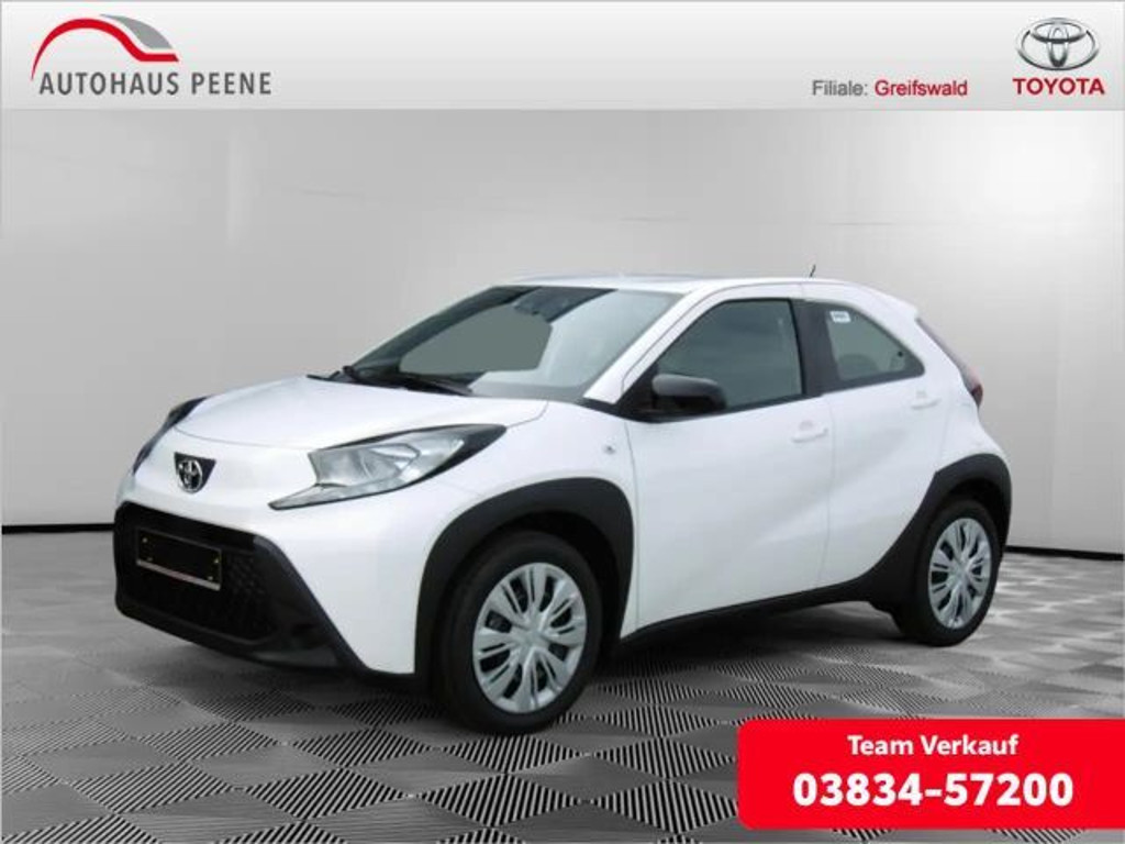 Toyota Aygo X Business Hatchback 1.0 VVT-i