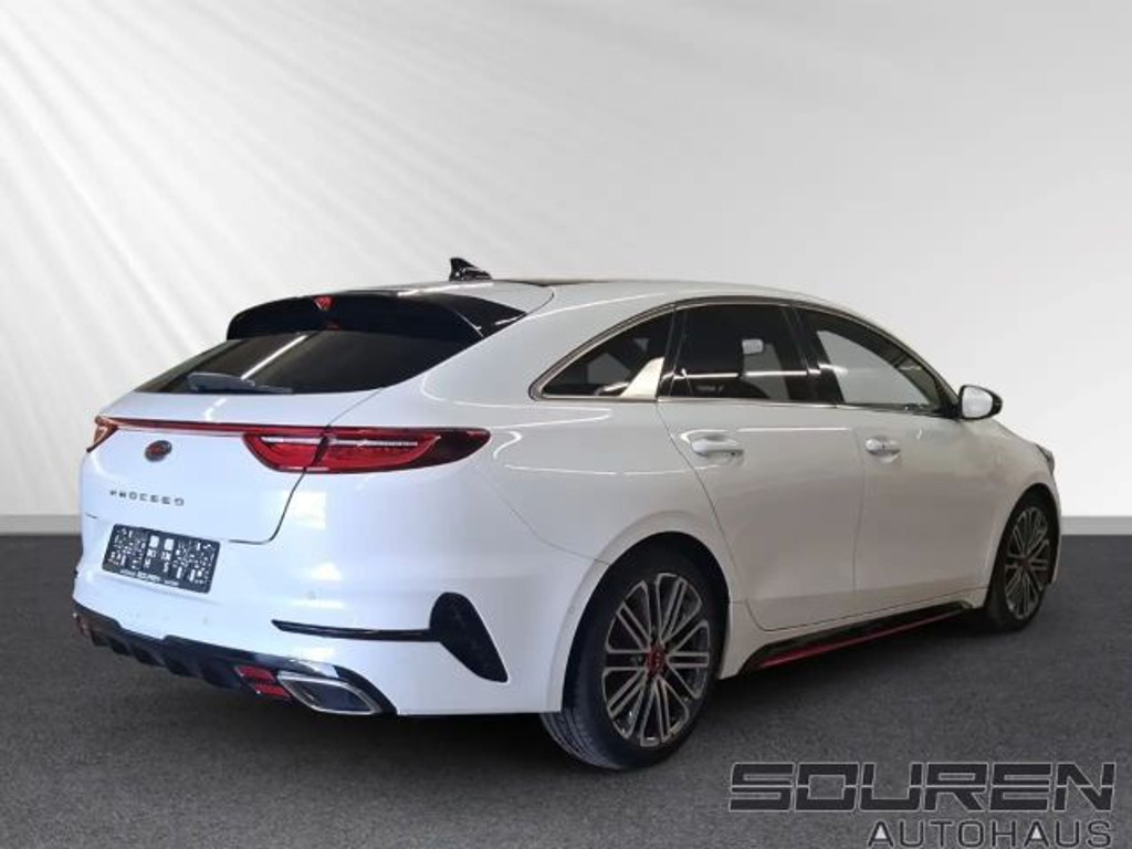 Kia ProCeed