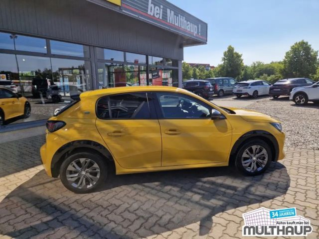 Peugeot e-208