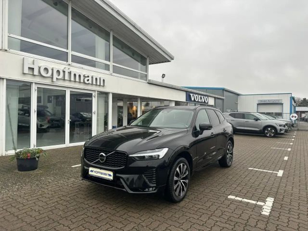 Volvo XC60 AWD Plus Dark