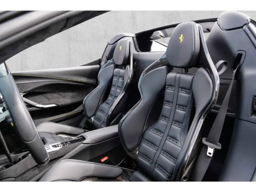 Ferrari 296