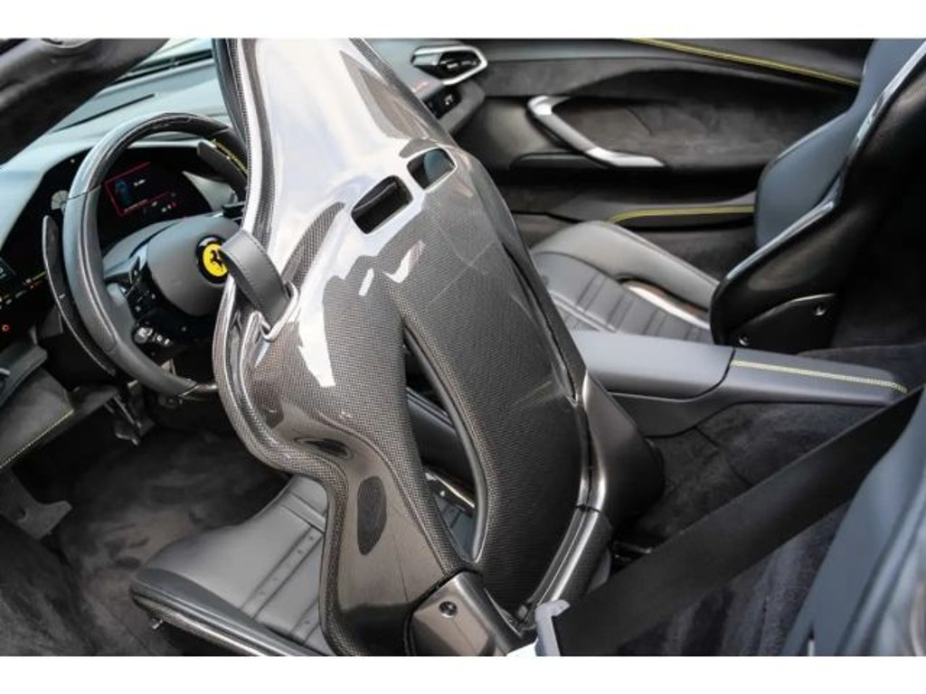 Ferrari 296
