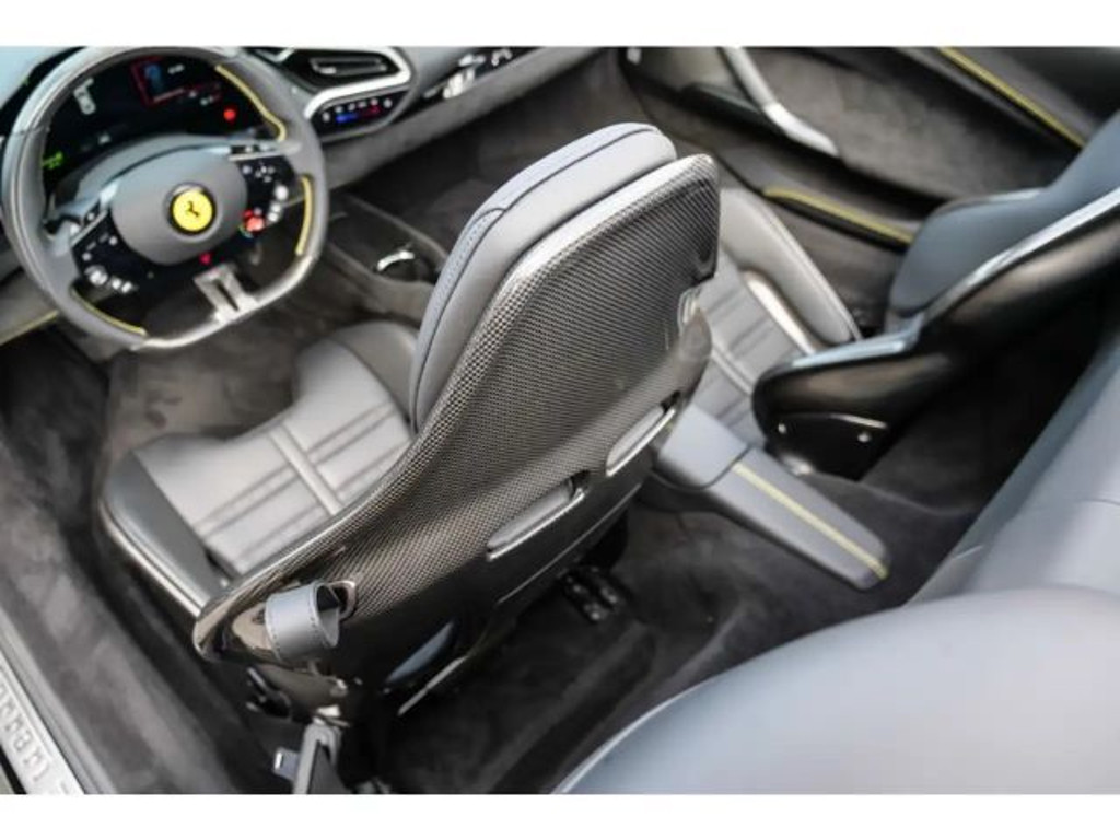 Ferrari 296