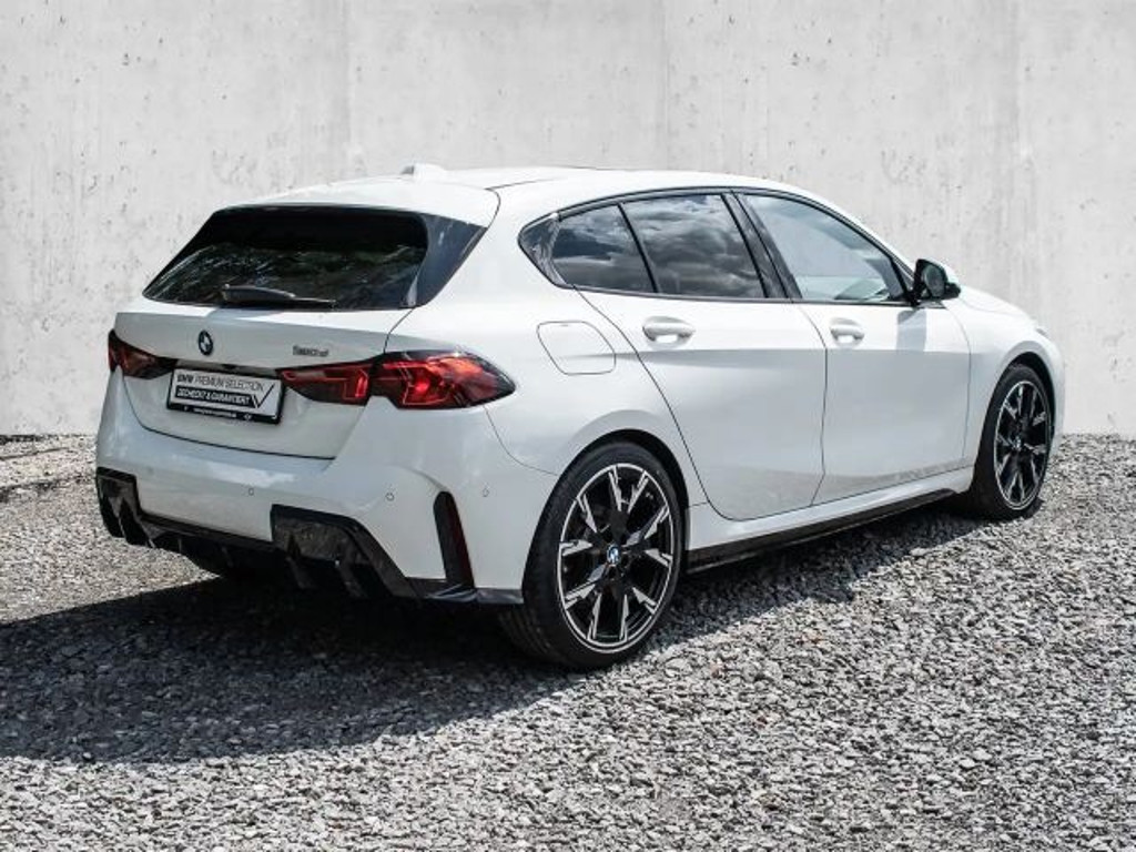 BMW 1 Serie 120 M-Sport Sedan 120d