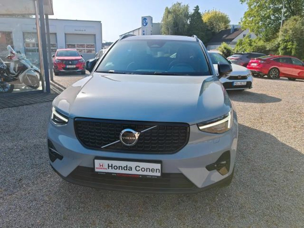 Volvo XC40 B3 "ULTRA DARK" 360°/Pixel LED/ACC/H&K/Memo