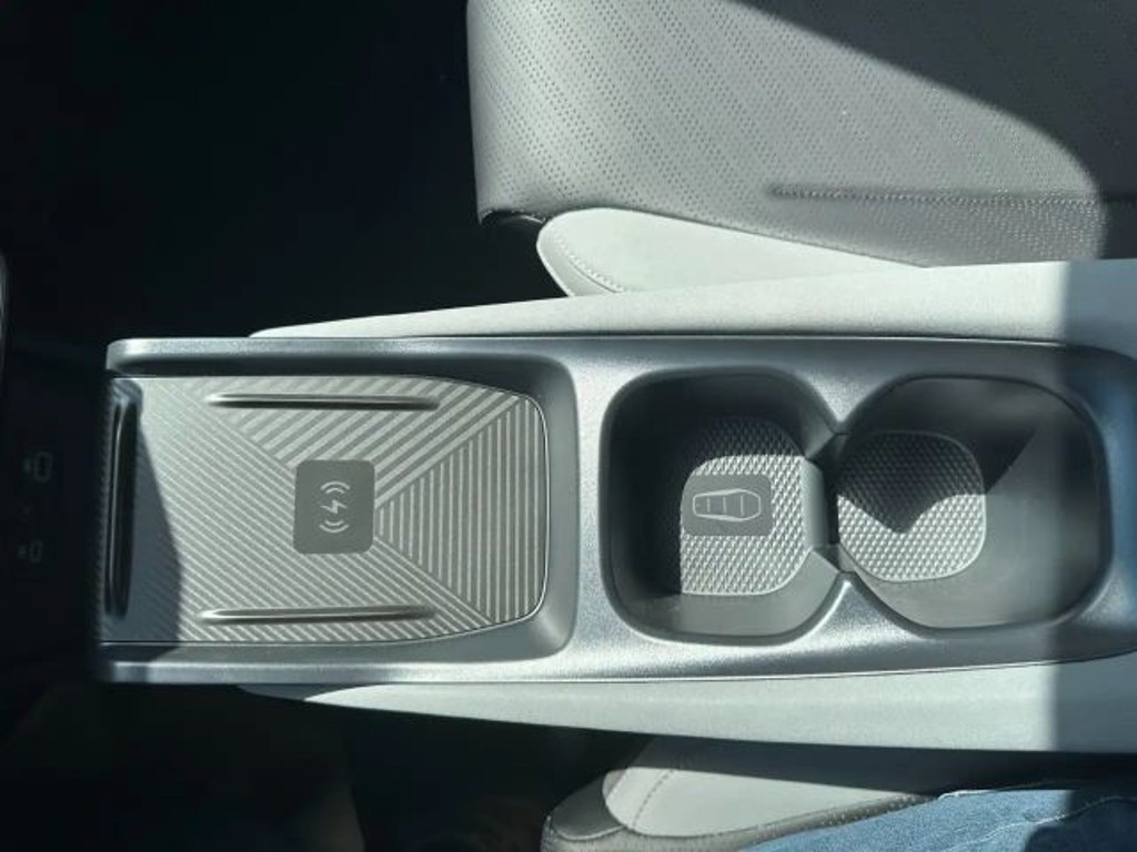 BYD Dolphin Surf
