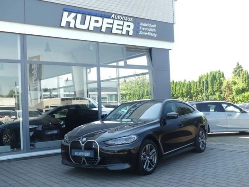 BMW i4