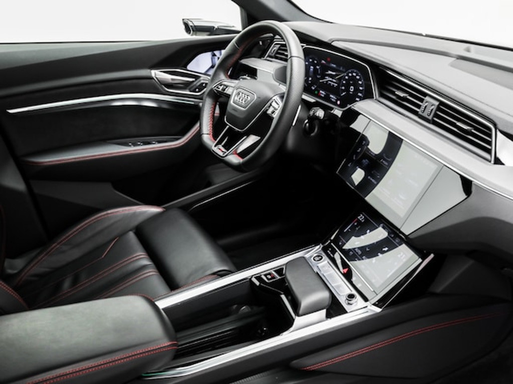 Audi Q8 e-tron