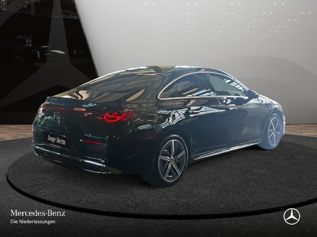 Mercedes-Benz CLA-Klasse CLA 250 AMG Line Sedan