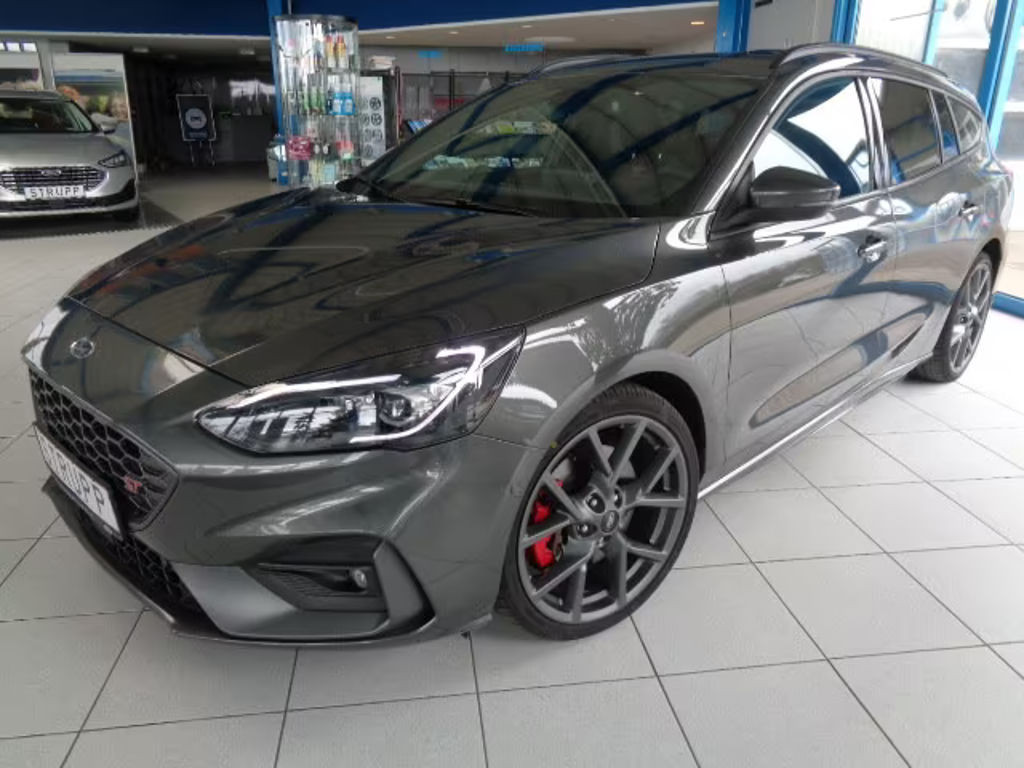 Ford Focus ST Line
