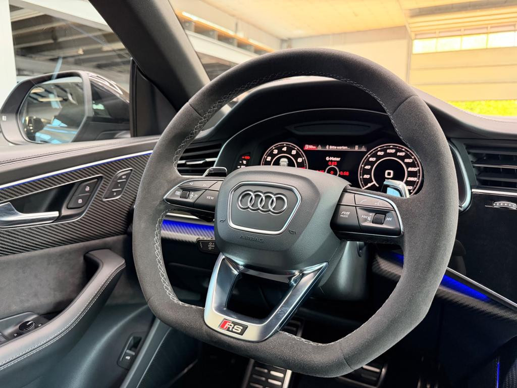 Audi RS Q8