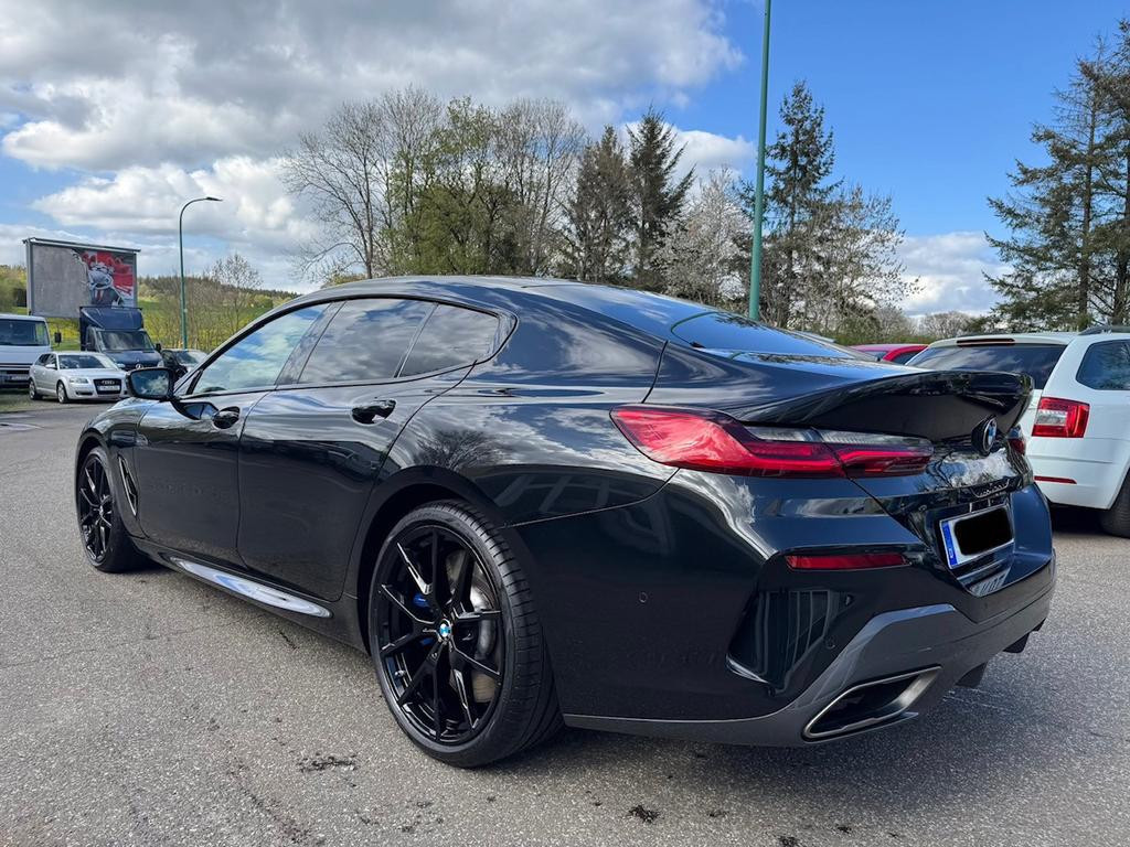 BMW M850