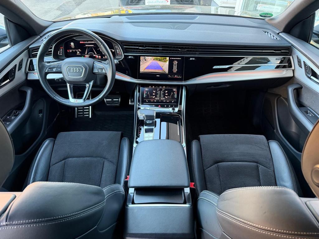 Audi SQ8