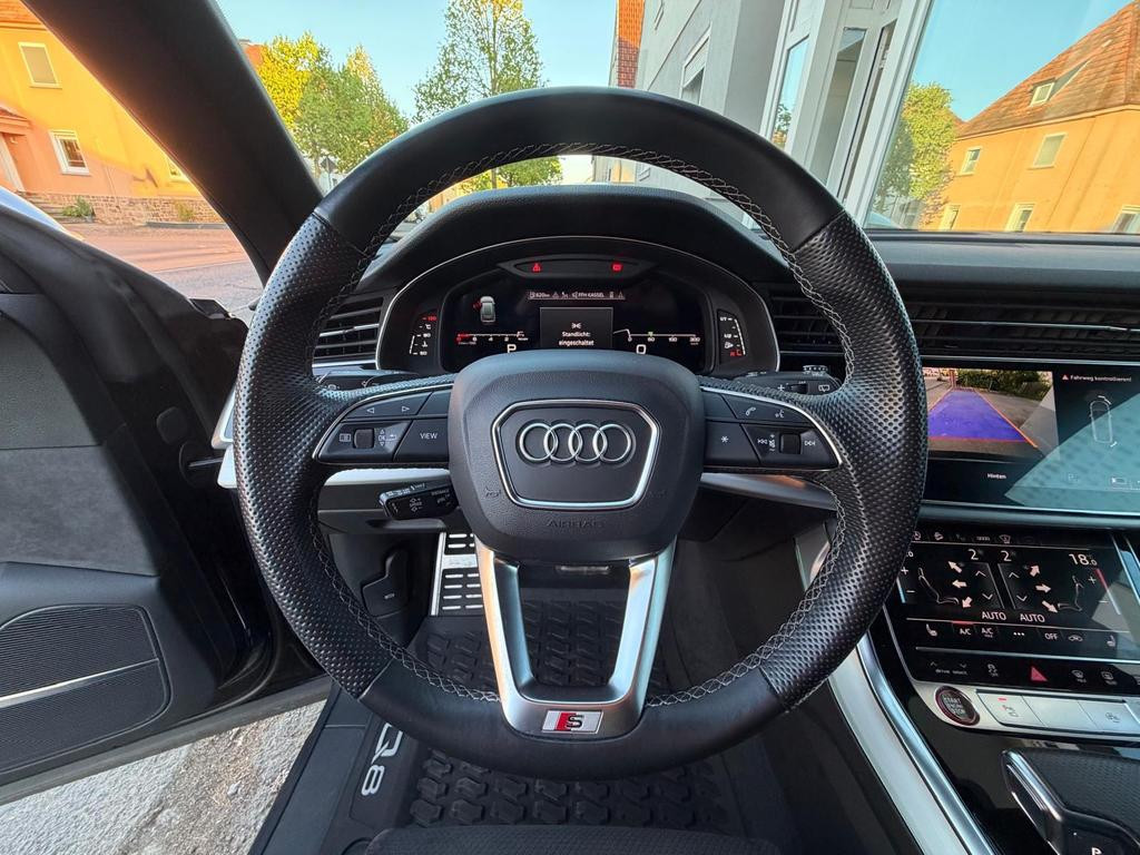 Audi SQ8