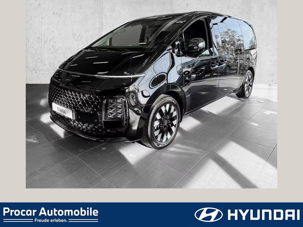 Hyundai Staria Signature