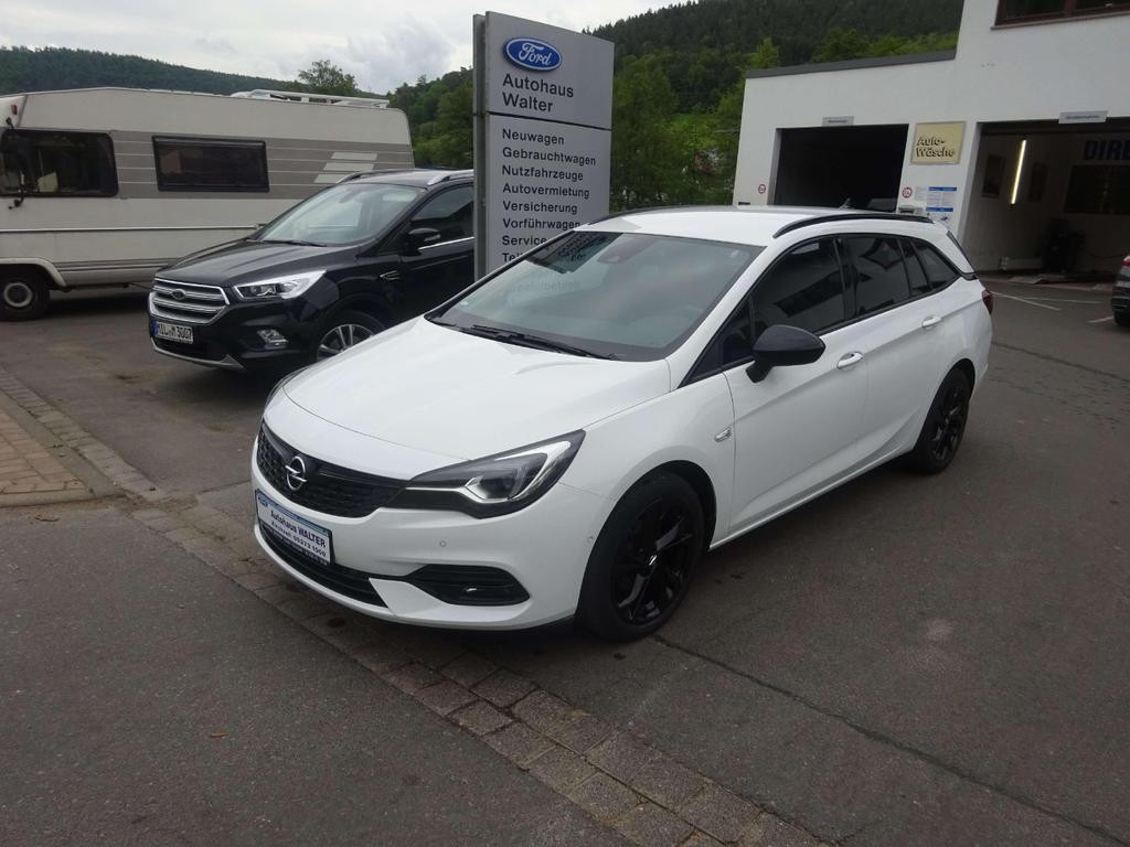 Opel Astra Sports Tourer Ultimate