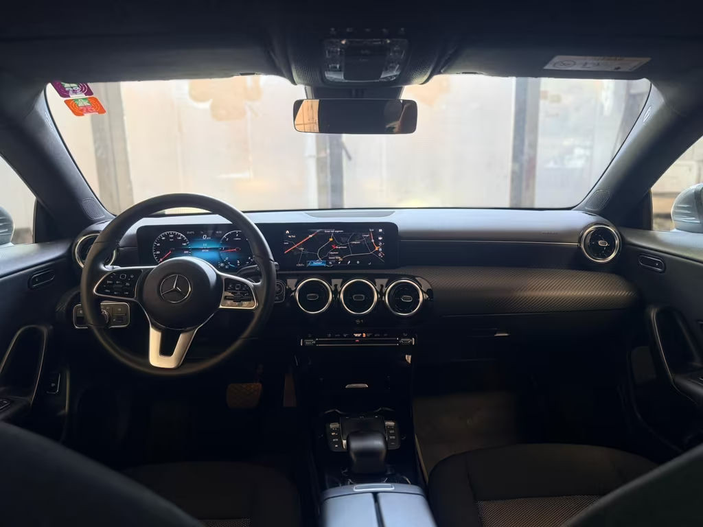 Mercedes-Benz CLA-Klasse CLA 180 CLA 180 d Sedan