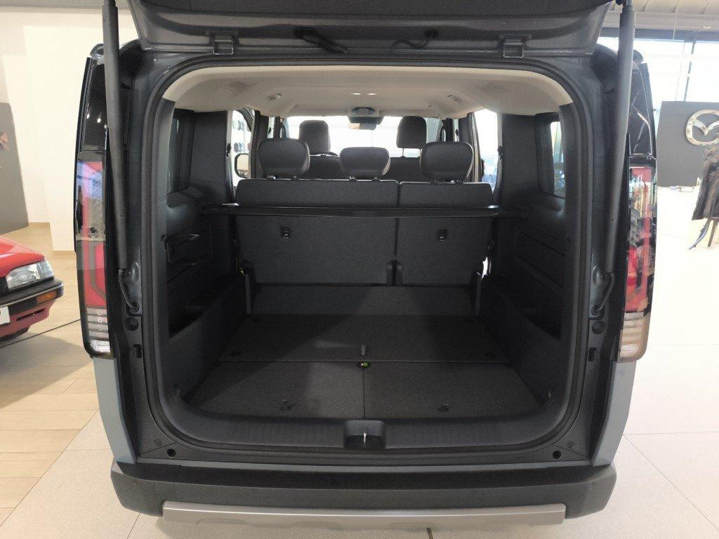 Kia PV5 Passenger