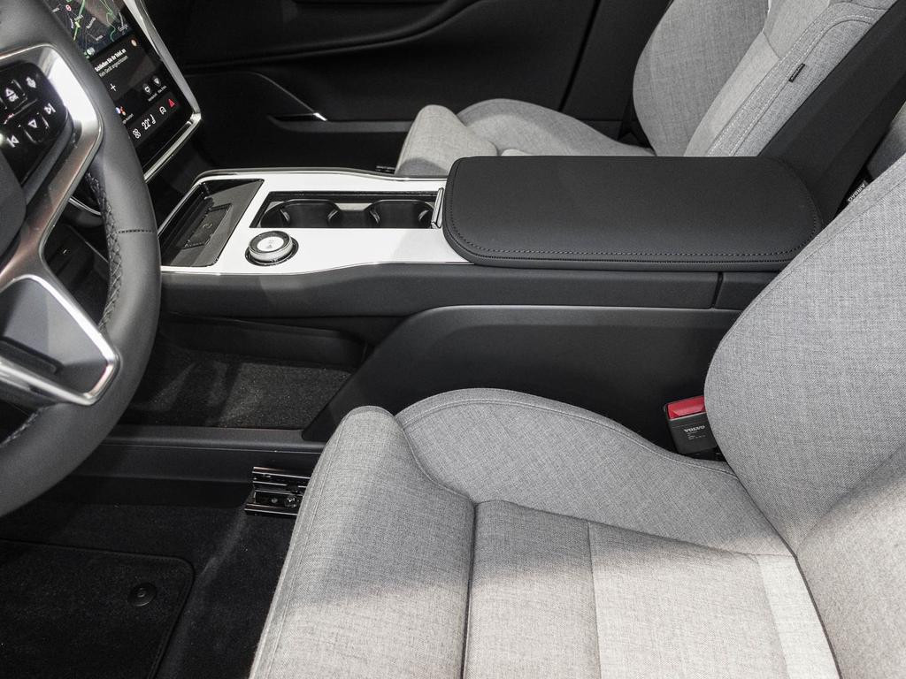 Volvo EX90