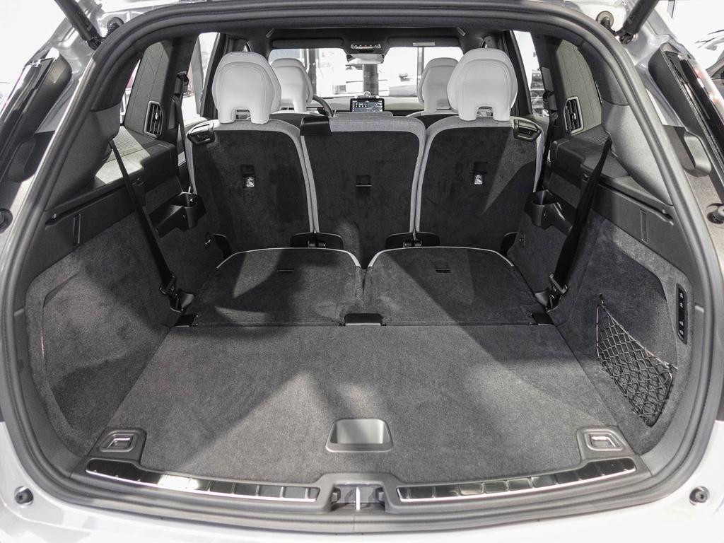 Volvo EX90