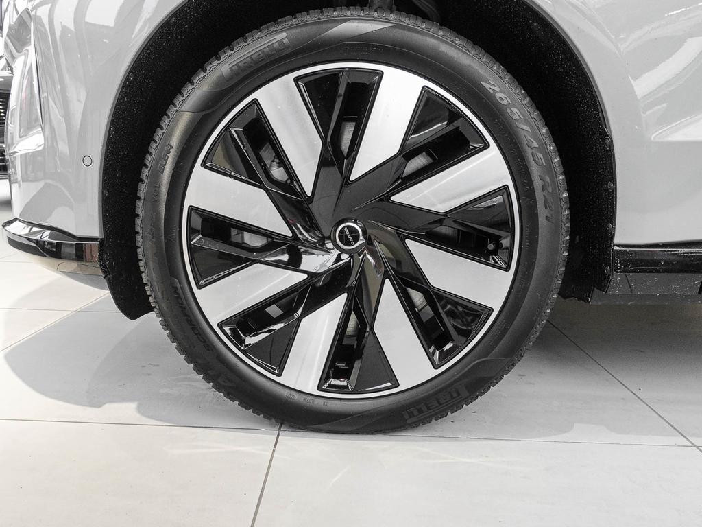 Volvo EX90